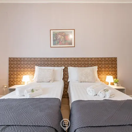 Apartment Diamond Cagliari